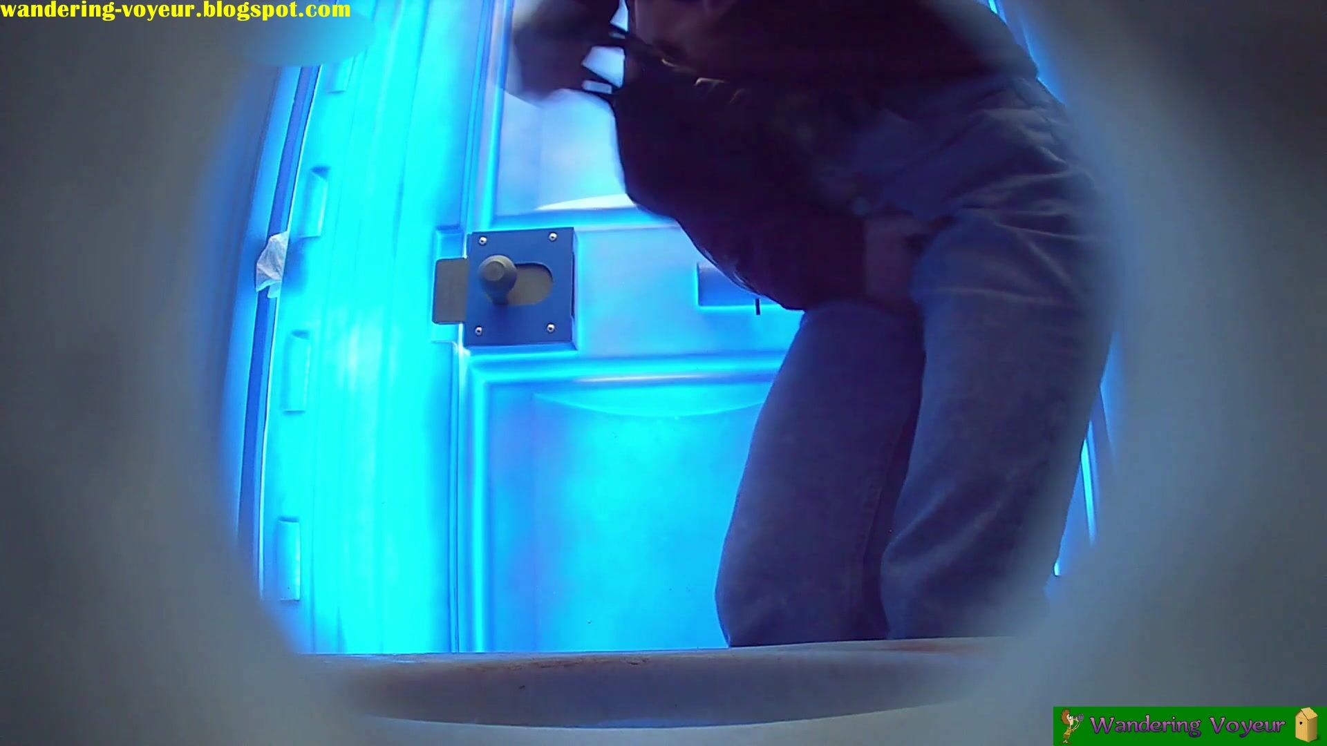 Beach Bio Toilet 2022-126 | Explore Wandering Voyeur on PissRIP